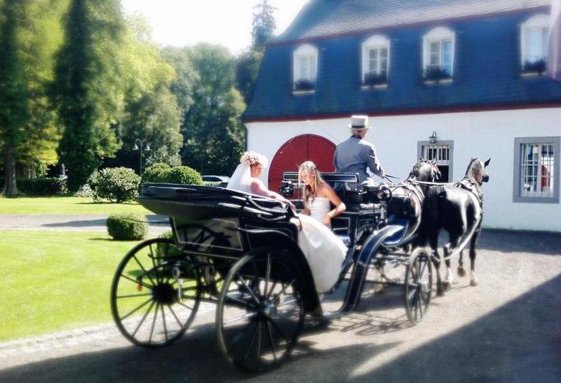 Schloss Auel Boutique Hotel & Design Golf Lodge