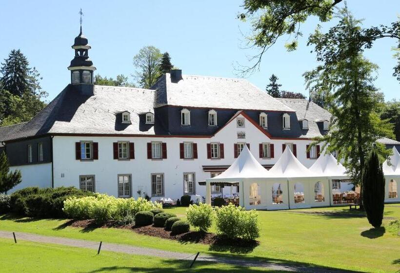 Schloss Auel Boutique Hotel & Design Golf Lodge