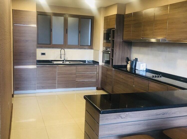 Speke Apartments Wampewo