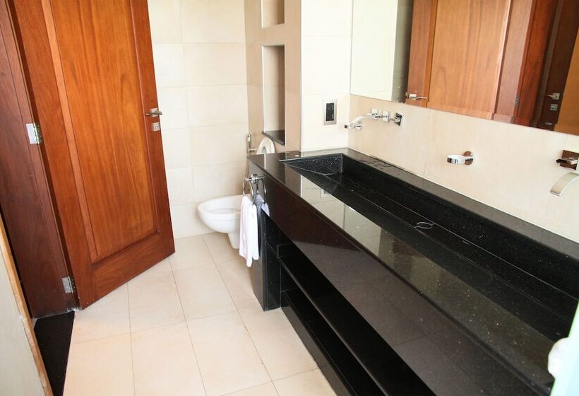 Speke Apartments Wampewo