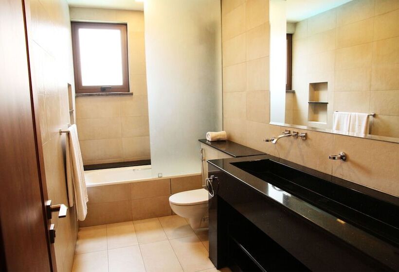 Speke Apartments Wampewo