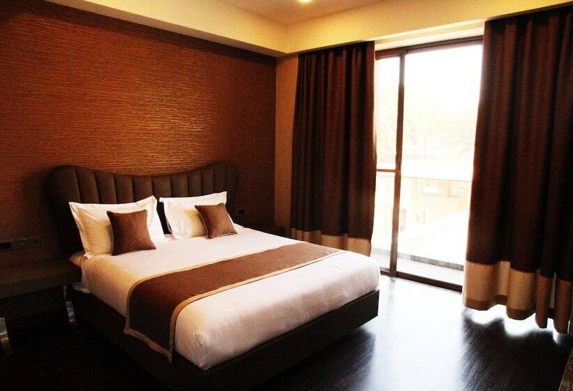 Speke Apartments Wampewo