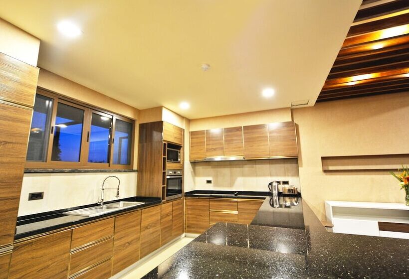 Speke Apartments Wampewo