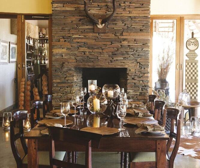 Tuningi Safari Lodge