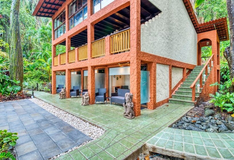 Ylang Ylang Beach Resort