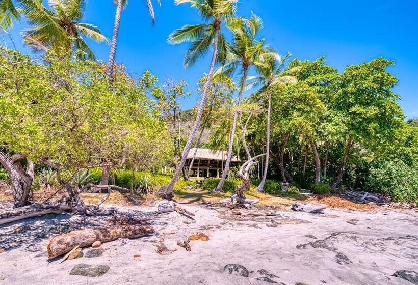 Ylang Ylang Beach Resort