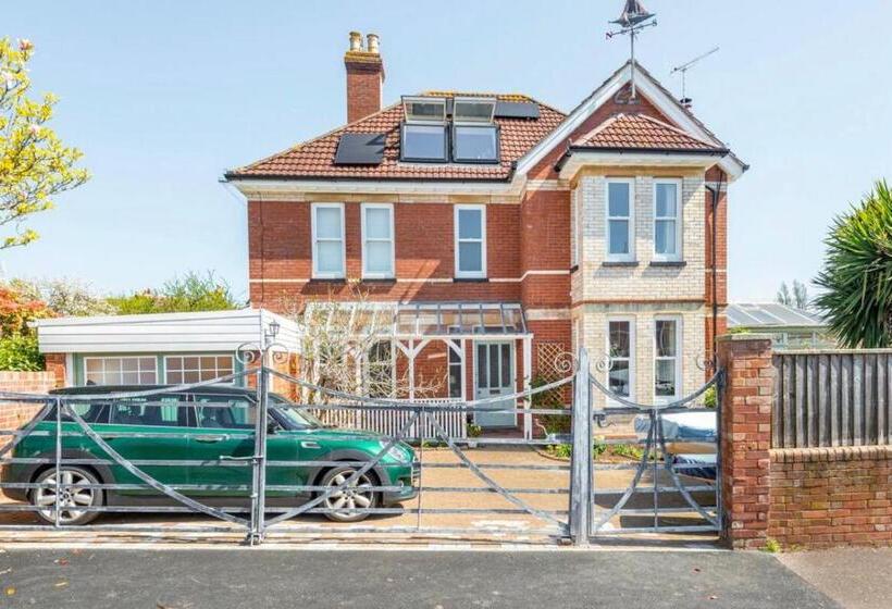 تختخواب و صبحانه Hedgebank