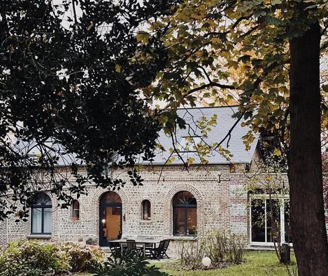 Bed and Breakfast Le Petit Château De Conteville