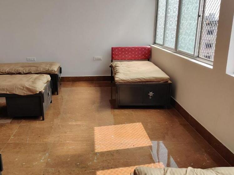 Hotel Ashiyana Rest House