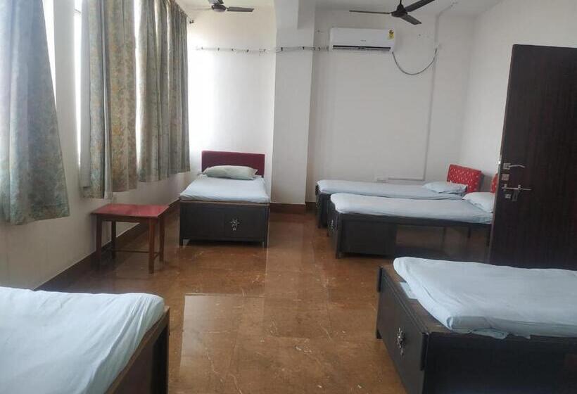 Hotel Ashiyana Rest House