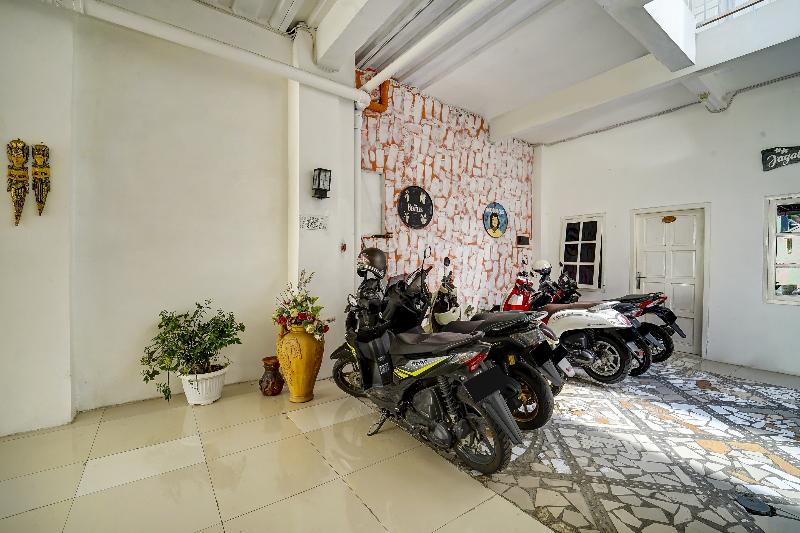 Отель Oyo 91173 Guesthouse King Puntodewo