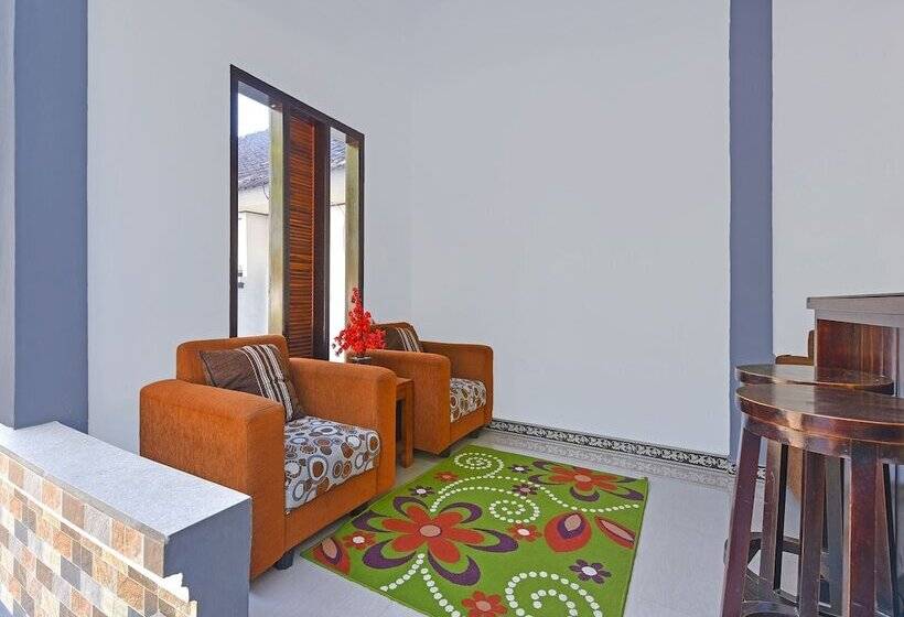 هتل Oyo 91192 Homestay Antara