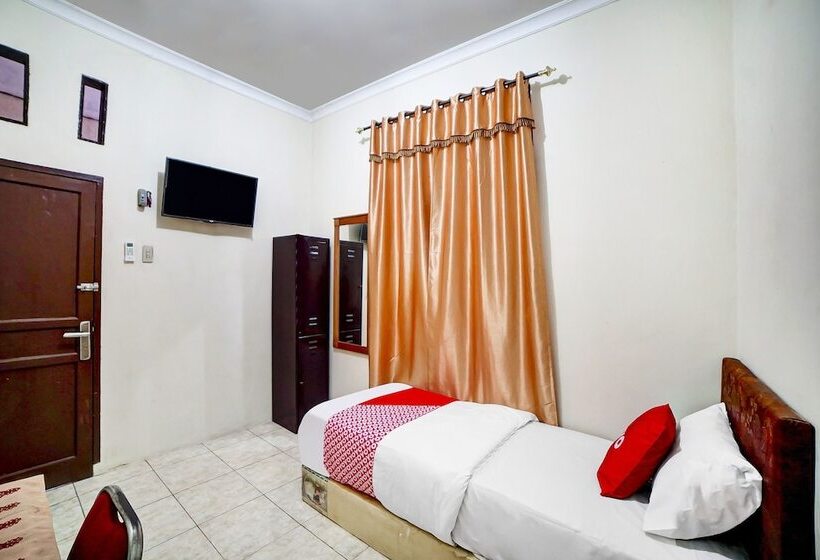 בית מלון כפרי Oyo 91199 Felicia Homestay