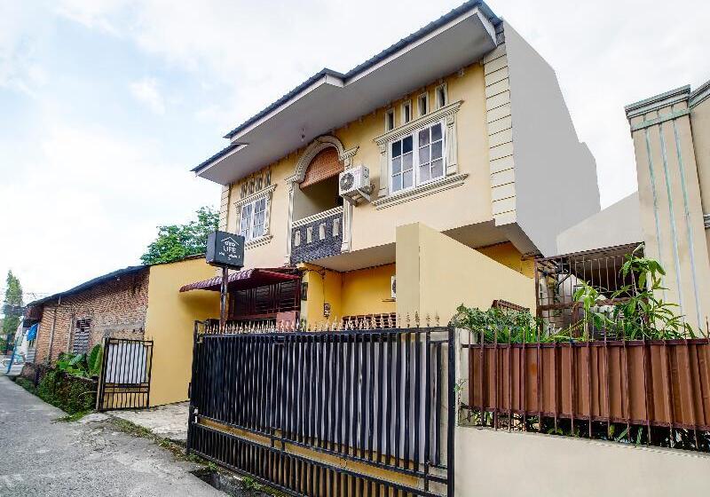 בית מלון כפרי Oyo 91199 Felicia Homestay