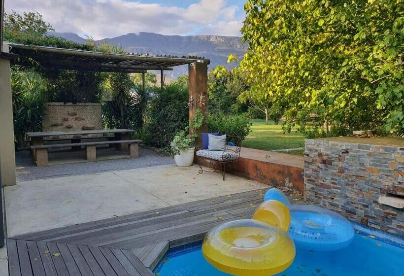 بنسيون Art Box