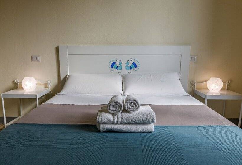 펜션 Onlyrooms Iv   Sea View & Free Parking