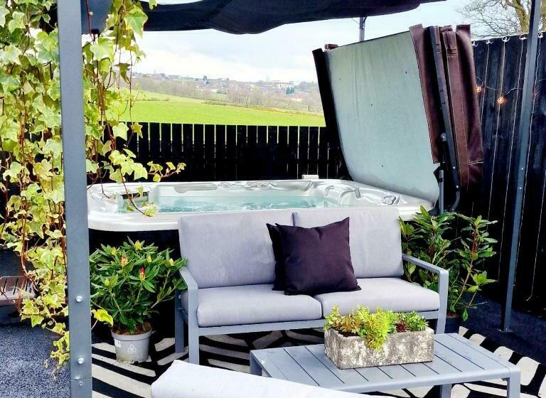 New Amazing The Black Wolf Suite The Grumpy Schnauzer B&b