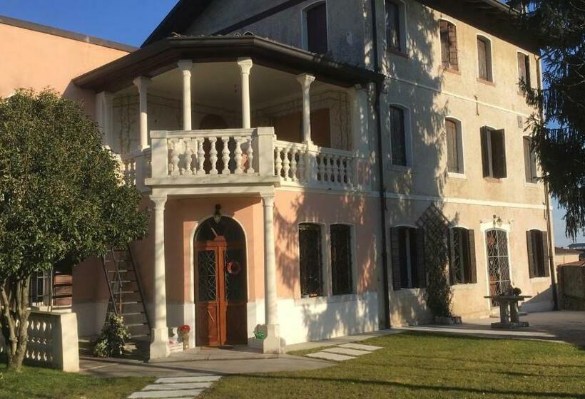 B&b Ernestine Family Home