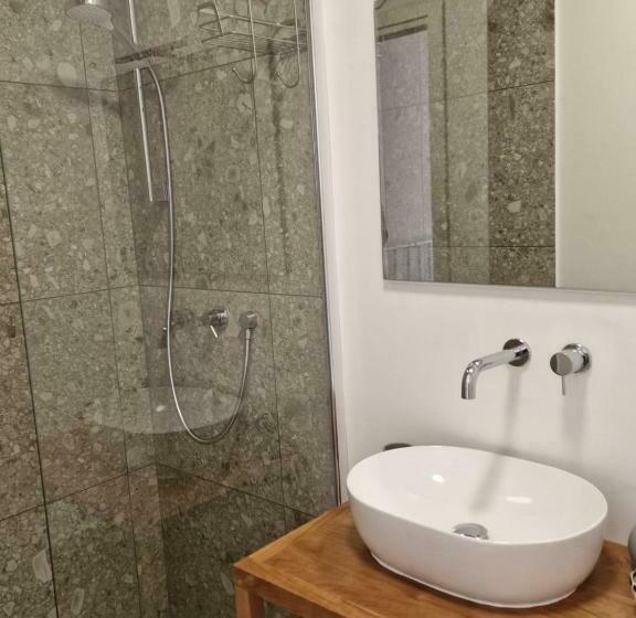 مبيت وإفطار Accanto Alle Mura Rooms & Relax Spa