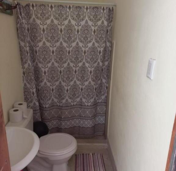 مبيت وإفطار Donde Familia Manito