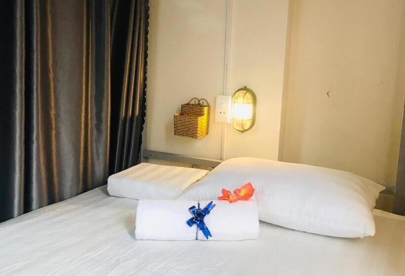 تختخواب و صبحانه Ha Giang Safari Hostel & Motorbikes