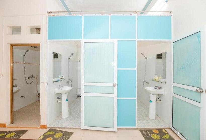 تختخواب و صبحانه Ha Giang Safari Hostel & Motorbikes