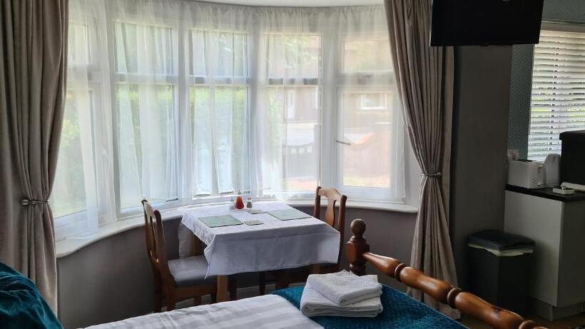 مبيت وإفطار The Golf Studio Woodhall Spa