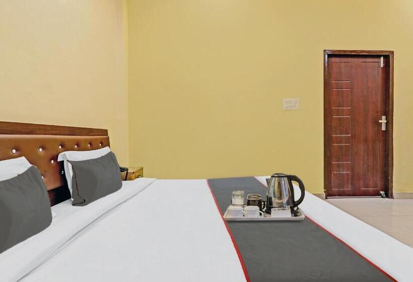 Hotel Capital O Phenix Elite Near Phoenix United Lucknow
