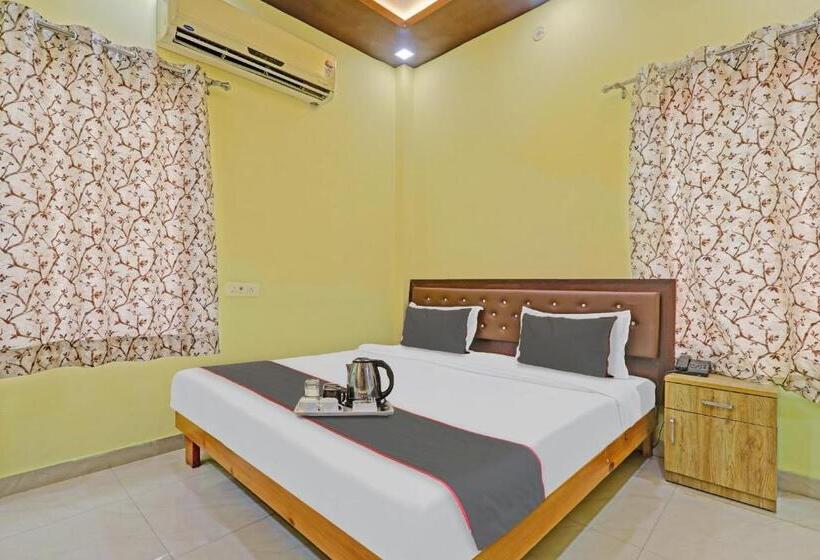 Hotel Capital O Phenix Elite Near Phoenix United Lucknow