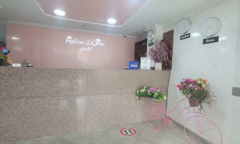 酒店 En Bogota Fontana Di Trevi
