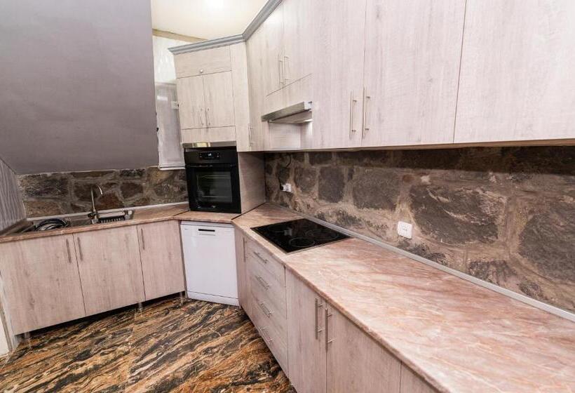 酒店 Rafting House