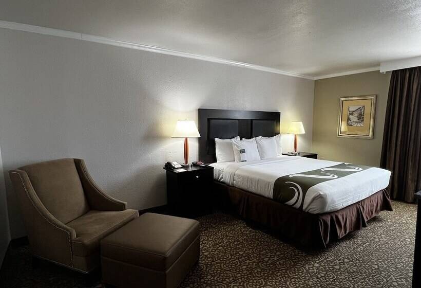 ホテル Quality Inn Fort Worth Downtown East