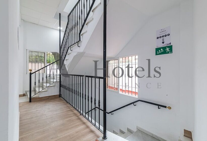 پانسیون Ayz Elcano   Auto Check In Property