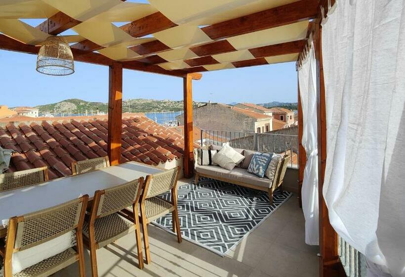 פנסיון Capricci Di Vento   Design Guest House