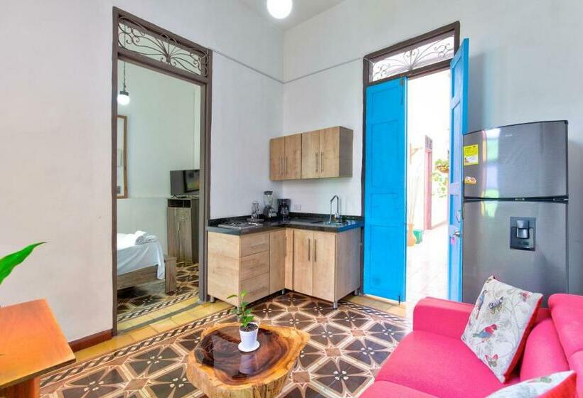 Pension Casa Blanca San Antonio Hostal Boutique