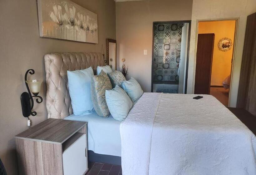 بنسيون Dr M Beauty Lounge And Guest House