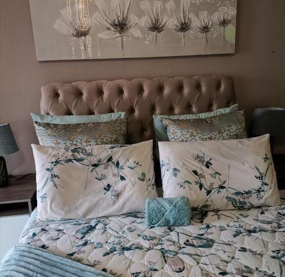 بنسيون Dr M Beauty Lounge And Guest House