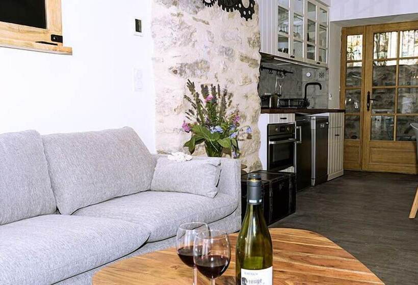 פנסיון La Maison Du Chateau