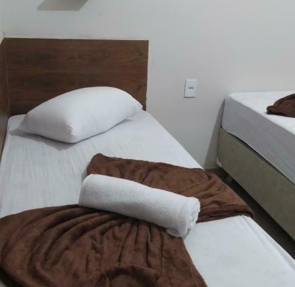 Pensiune Pousada Quarto Com Ventilador,ar Frigobar E Garagem