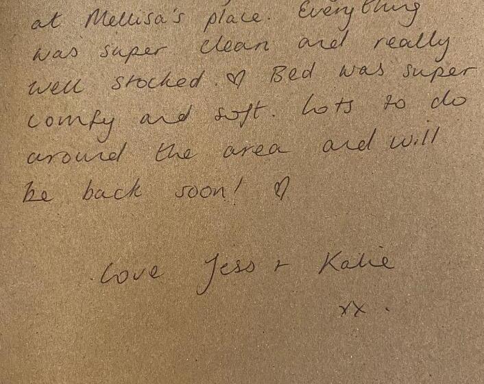 ペンション The Nest