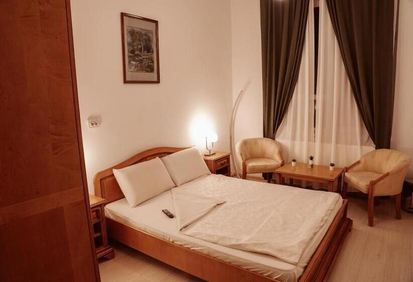 호스텔 Escape Pensiune