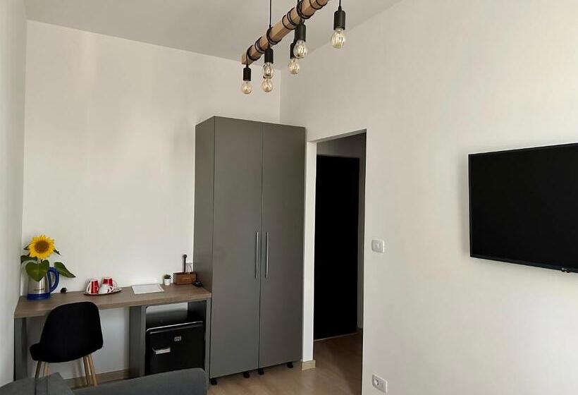 호스텔 Escape Pensiune