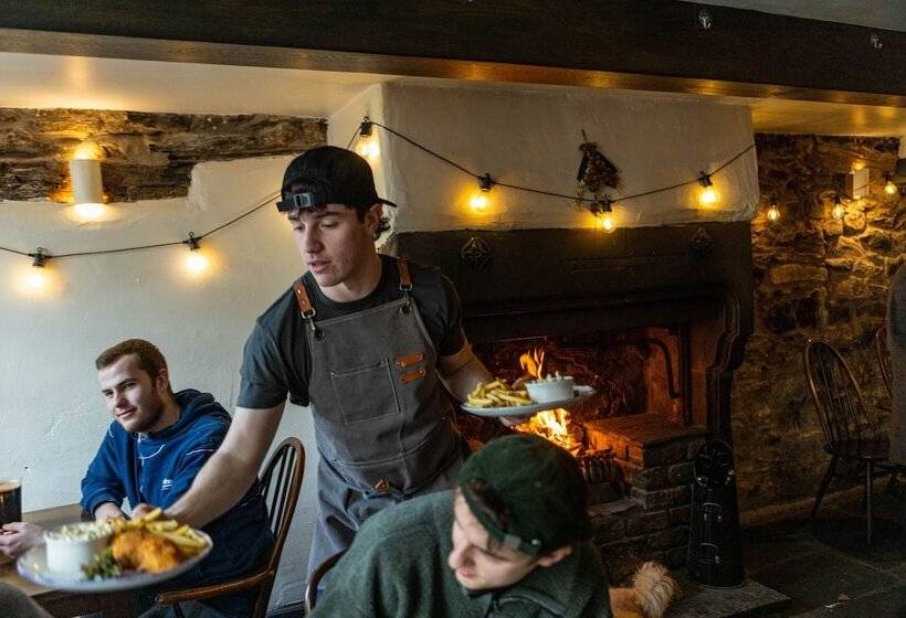 فندق صغير Royal Oak Pub