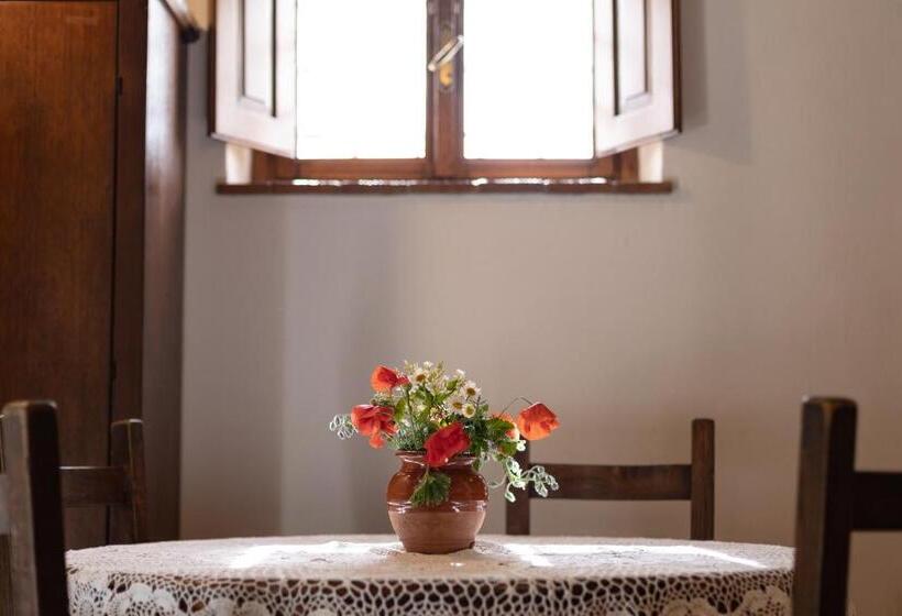 تختخواب و صبحانه Agriturismo Lapievuccia