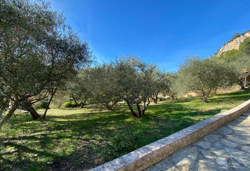 ベッドアンドブレックファースト Le Mas De San Lou