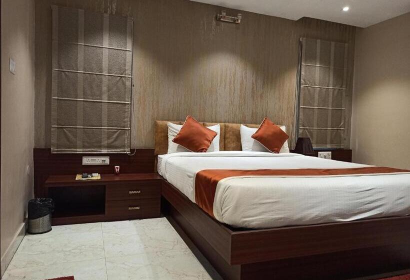 Отель A P Home S   A Boutique