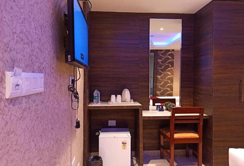 Отель A P Home S   A Boutique