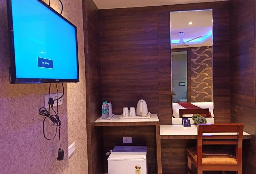 Отель A P Home S   A Boutique