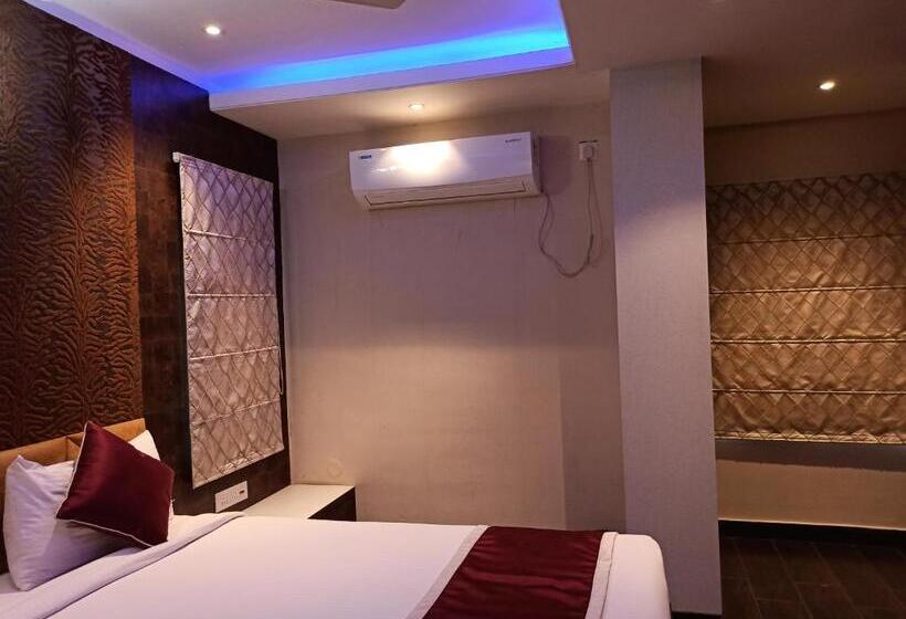 Отель A P Home S   A Boutique