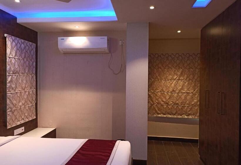 Отель A P Home S   A Boutique